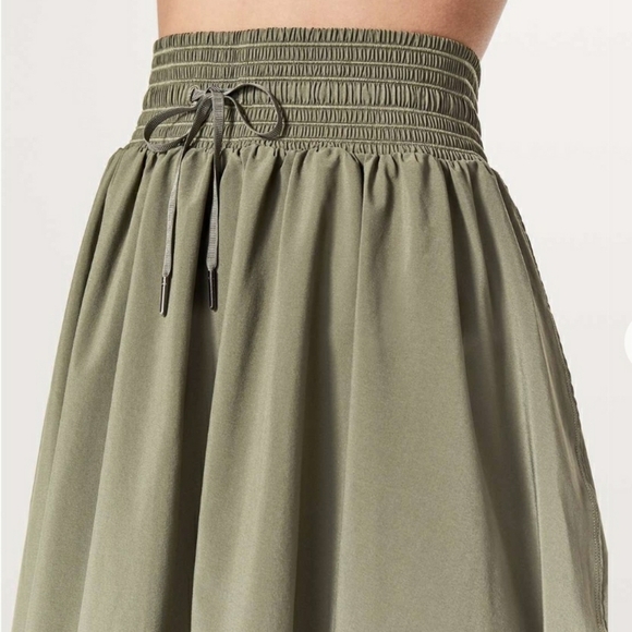 Lululemon The Everyday Skirt - Picture 3 of 10